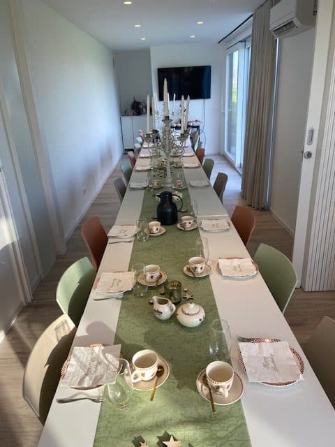 Foto van vergader, ontmoetingsruimte, workshops... in groene omgeving